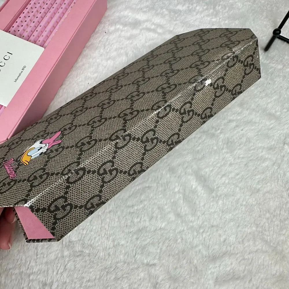 GUCCI X DISNEY Daisy Duck pencil set! RARE! Never used.
